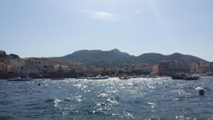 Ischia Ponte vom Boot aus